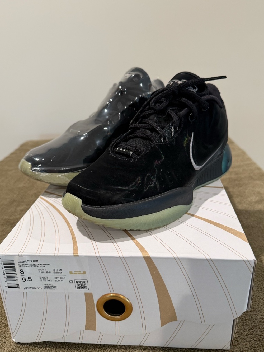 NIKE LEBRON 21 TAHITIAN SIZE 8
